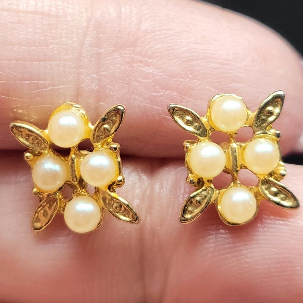 Vintage Faux Pearl Goldtone Earrings
